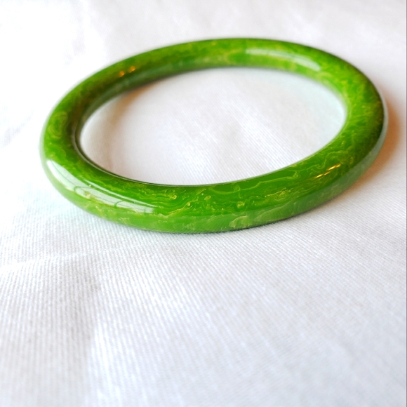 Jade Inspired Bracelet - Picture 2 of 3